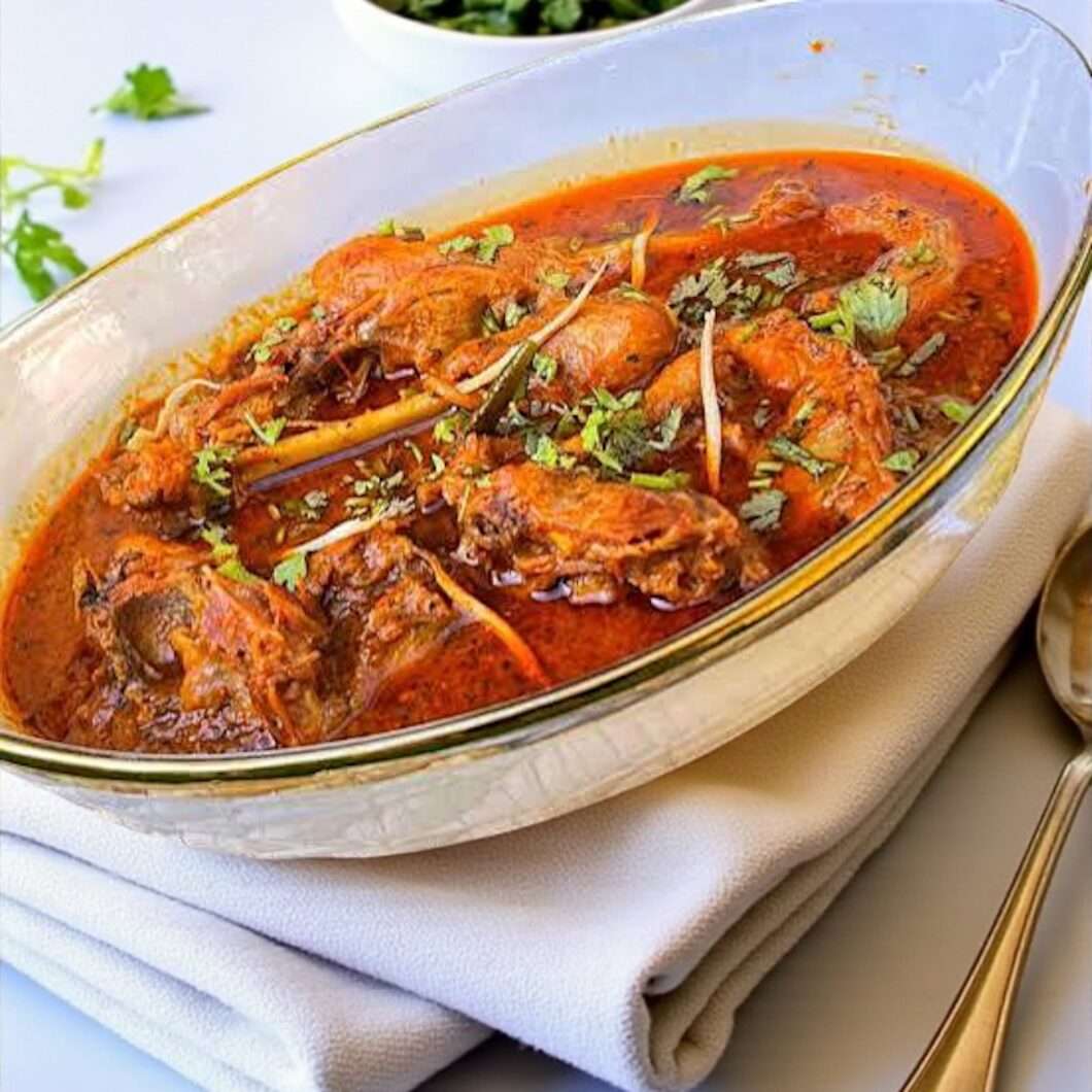 Desi Chicken Curry Recipe (Quick & Easy)