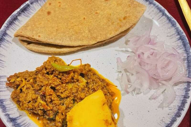 Aloo Keema | Pressure Cooker & Stovetop Recipe