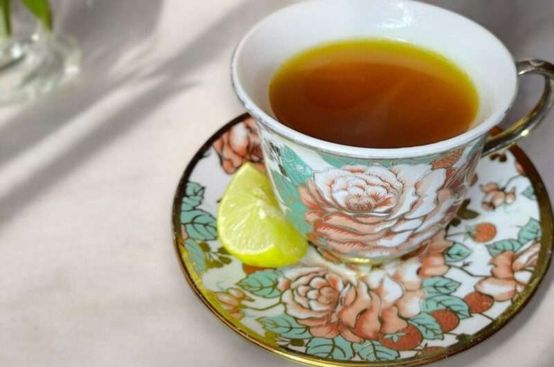 Lemon Ginger Turmeic Tea ( Adrak Ka Kehwa )