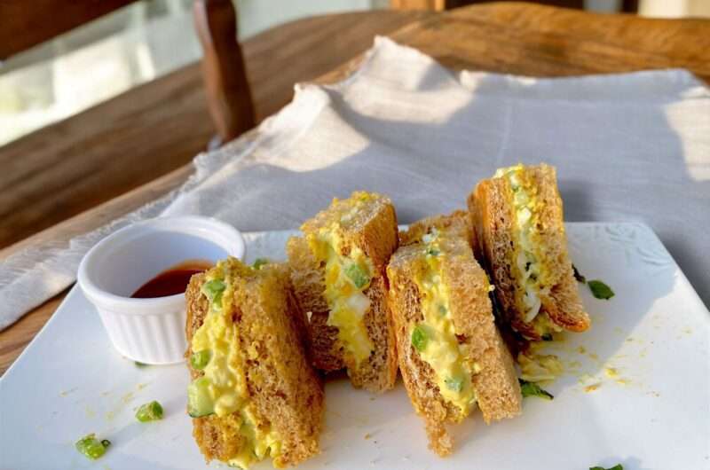 Pepper And Egg Sandwich